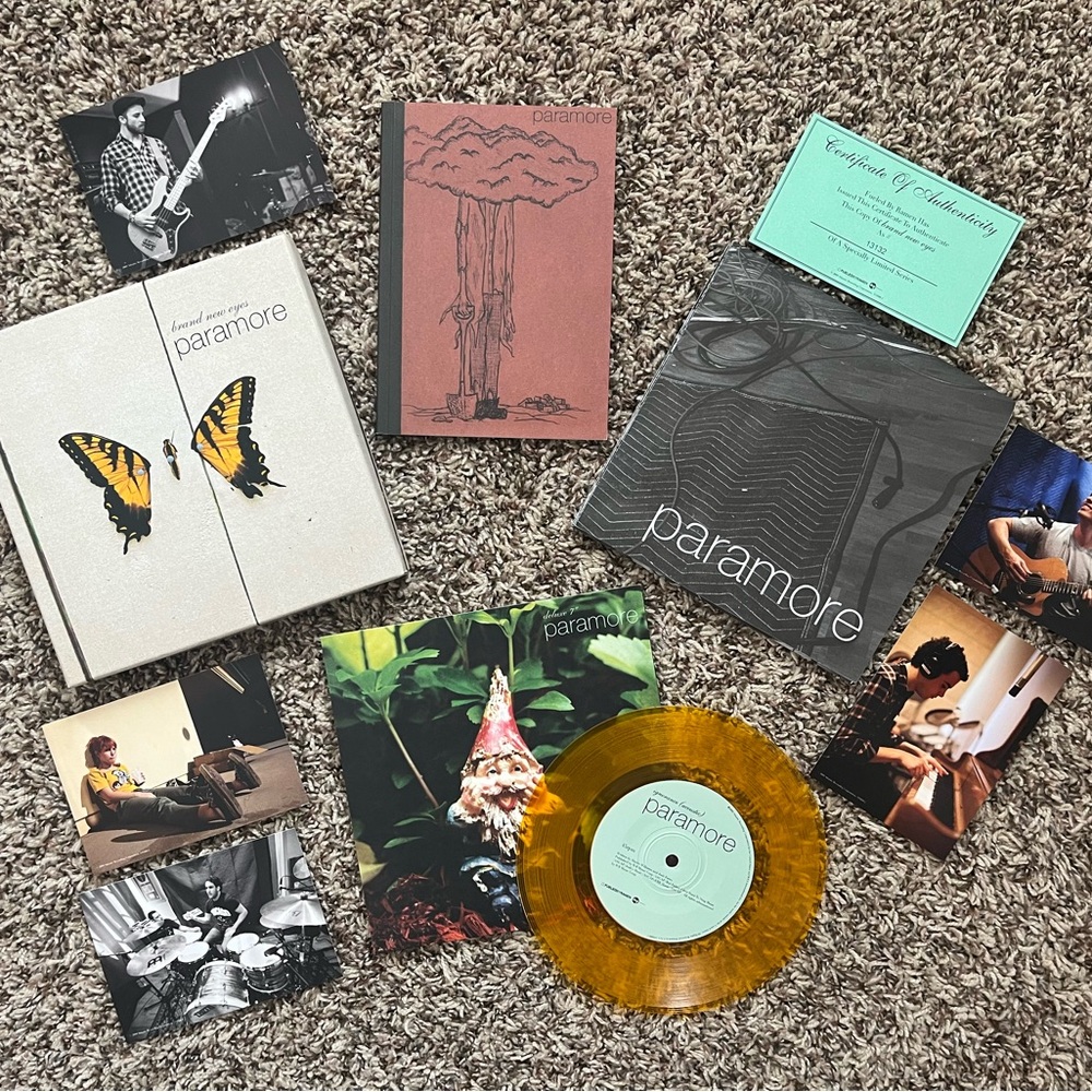 Paramore | “Brand New Eyes” (Limited Edition Box Set)